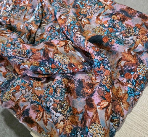 4metres printed 100 viscose - 4metres,