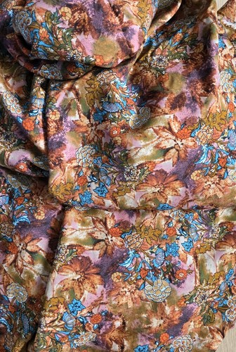 4metres 100 viscose fabric - 4metres, 100%
